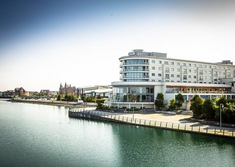Waterfront Southport Hotel, Southport